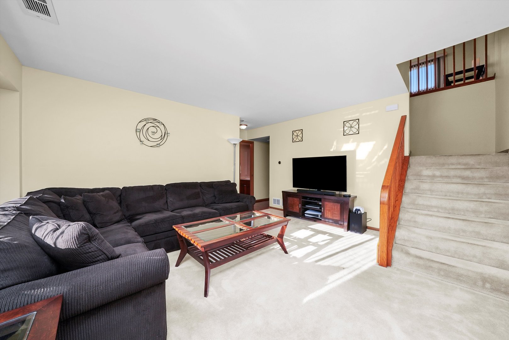 34040 N White Oak Lane, Gurnee, IL 60031
