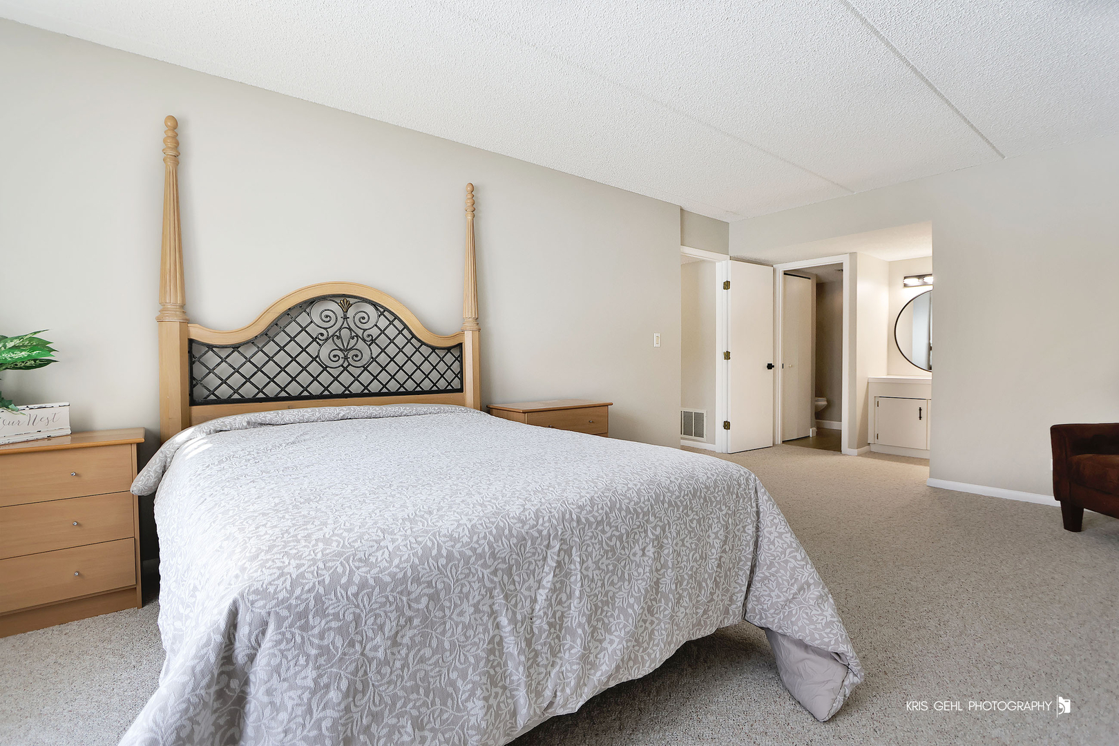 920 Vose Drive #208, Gurnee, IL 60031