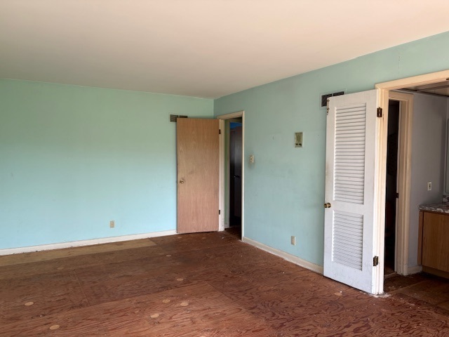 3363 S Manor Drive, Lansing, IL 60438