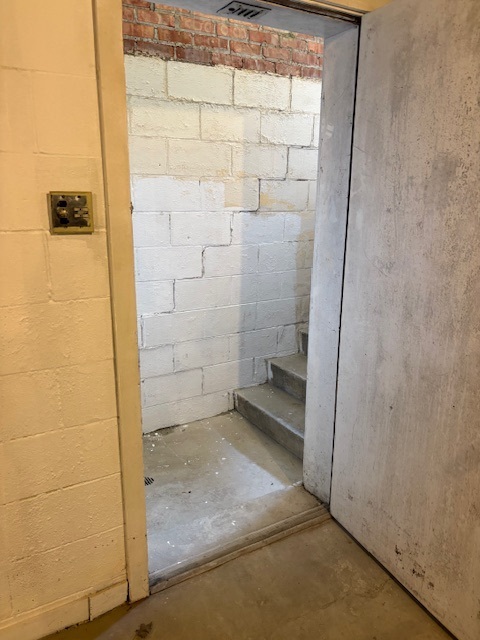 3363 S Manor Drive, Lansing, IL 60438