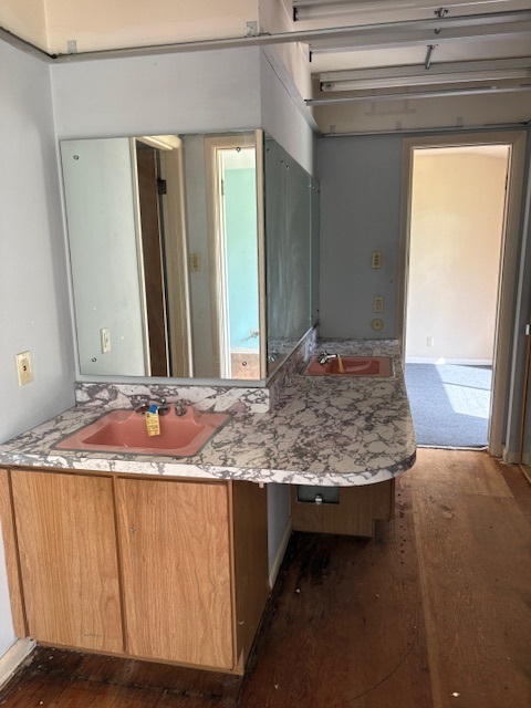 3363 S Manor Drive, Lansing, IL 60438