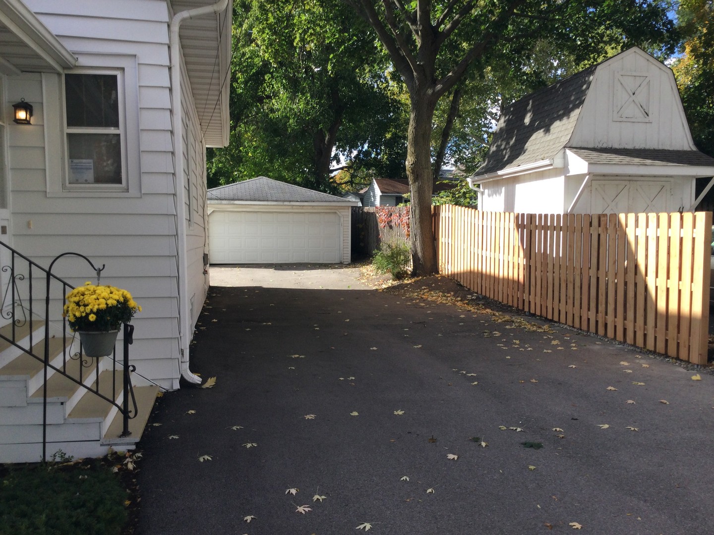 414 S Hale Street, Wheaton, IL 60187