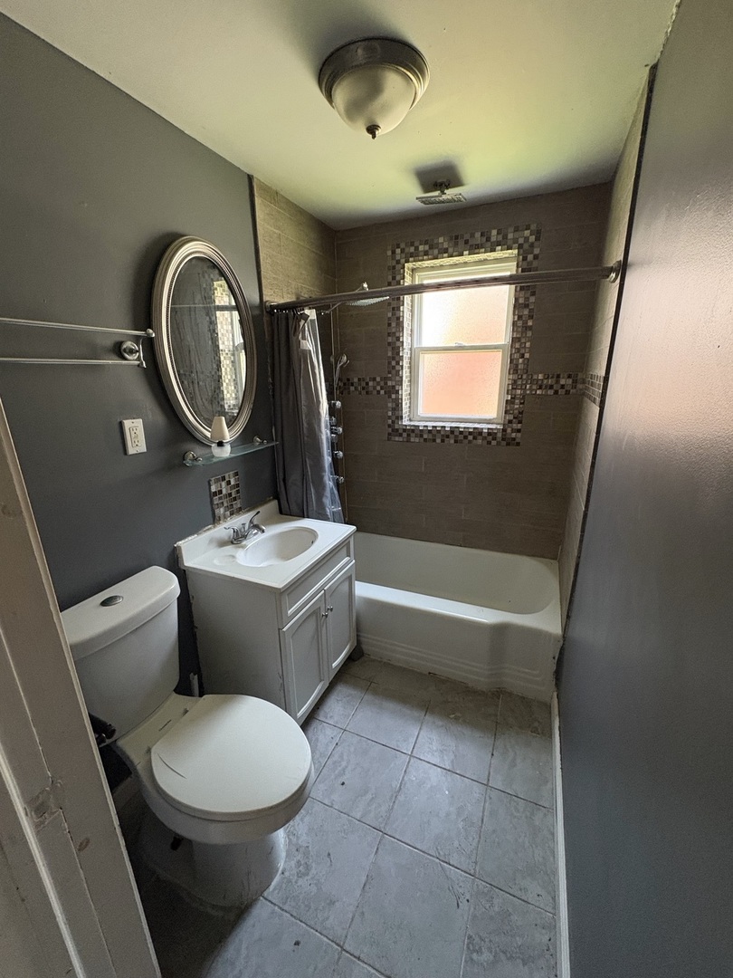 10 W 140th Court, Riverdale, IL 60827