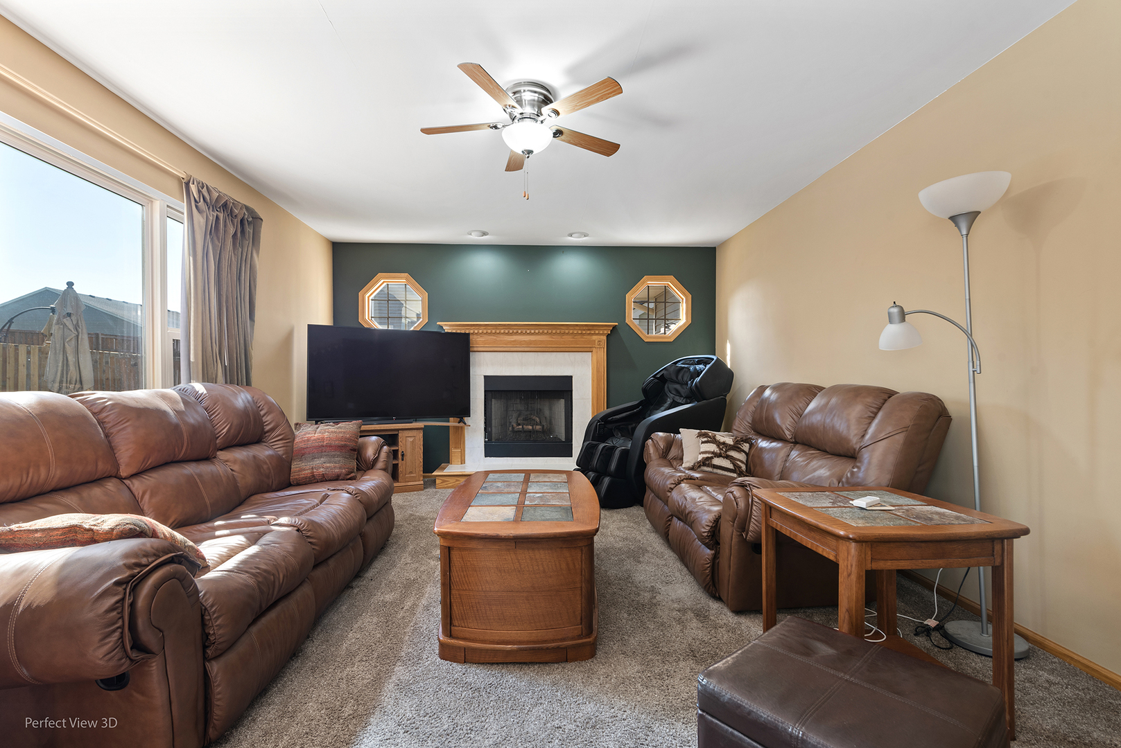 802 Joanne Drive, Minooka, IL 60447