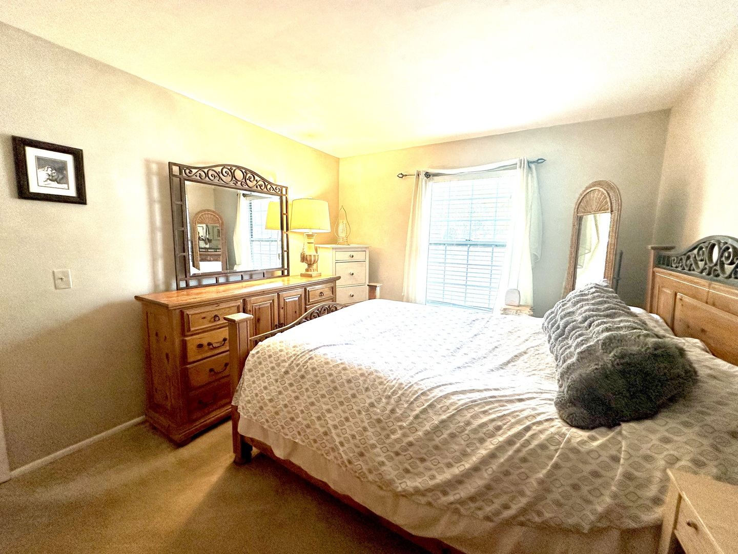 22 Waterbury Lane #N1, Schaumburg, IL 60193