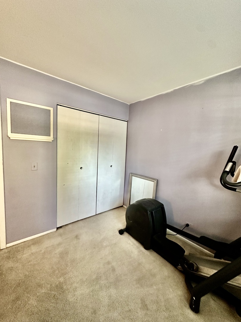 22 Waterbury Lane #N1, Schaumburg, IL 60193