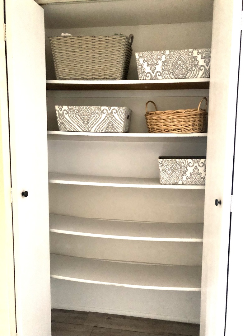 22 Waterbury Lane #N1, Schaumburg, IL 60193