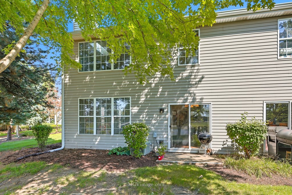 2824 Collins Court, Naperville, IL 60563