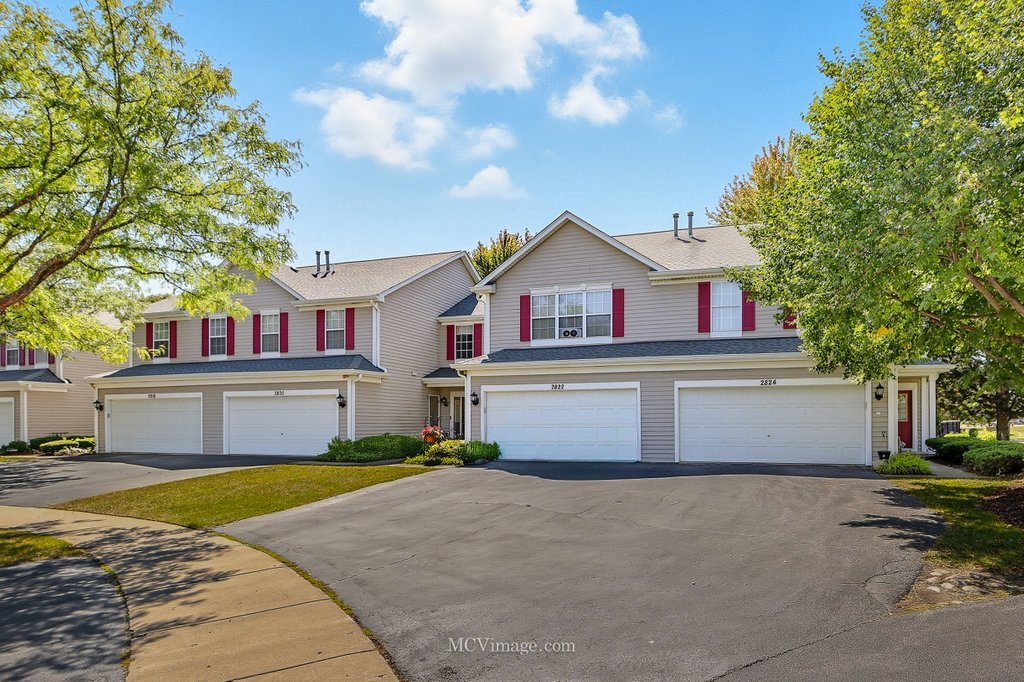 2824 Collins Court, Naperville, IL 60563