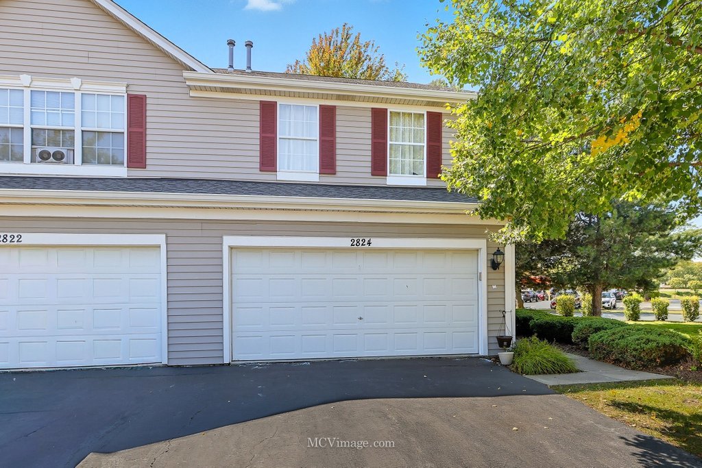2824 Collins Court, Naperville, IL 60563