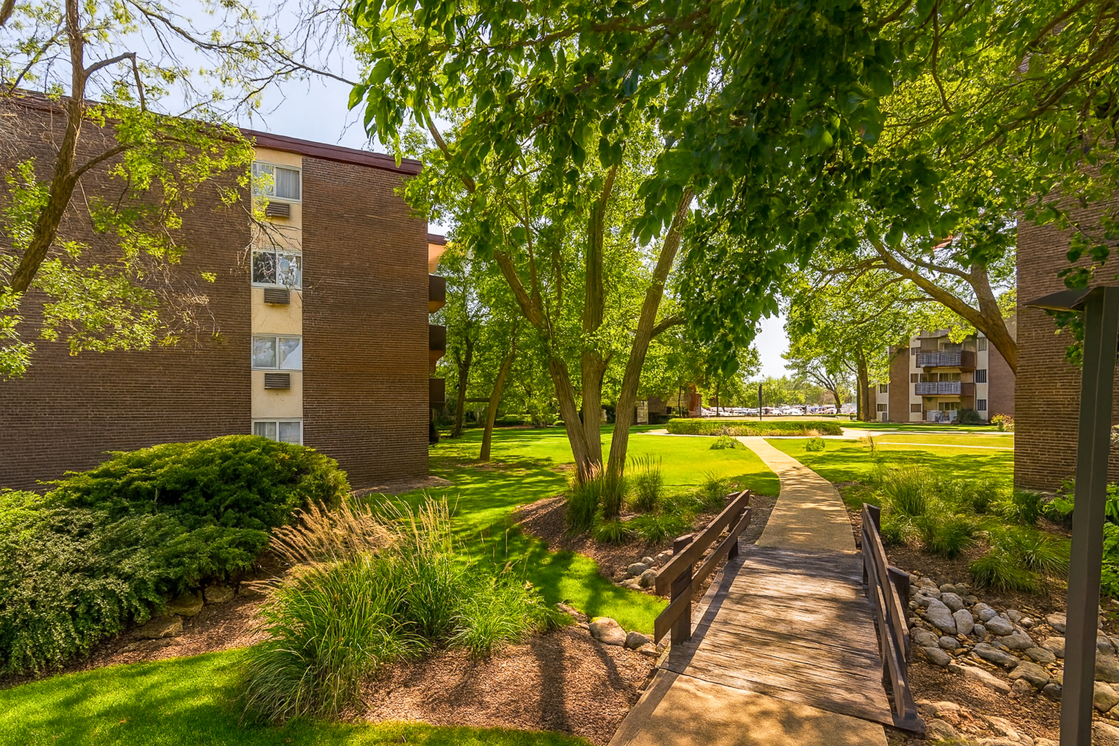 1311 S Finley Road #204, Lombard, IL 60148