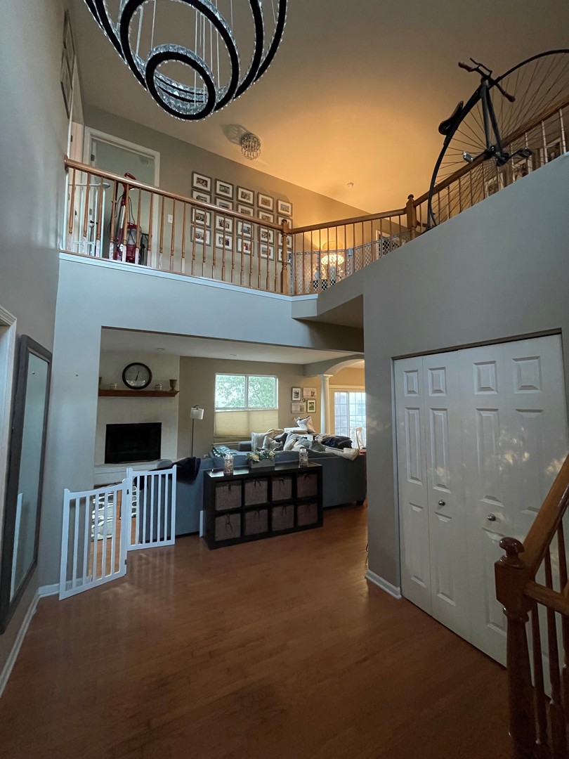 186 Sunflower Lane, Bartlett, IL 60103