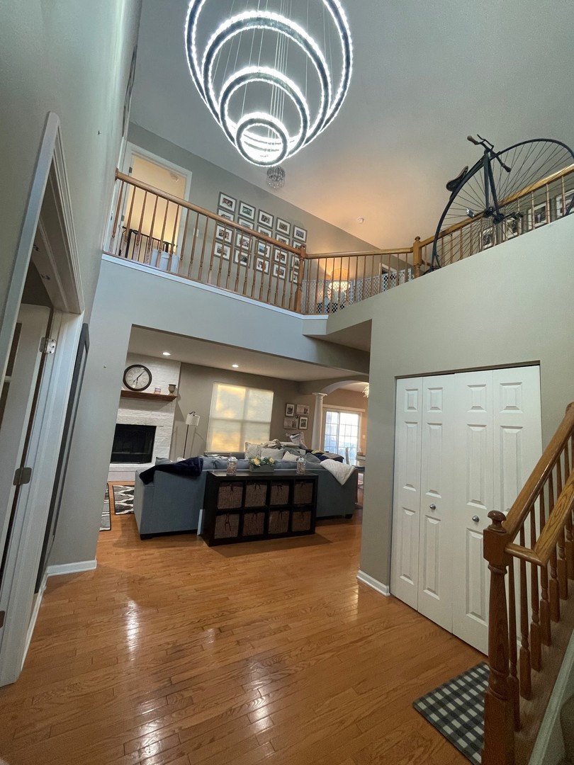 186 Sunflower Lane, Bartlett, IL 60103