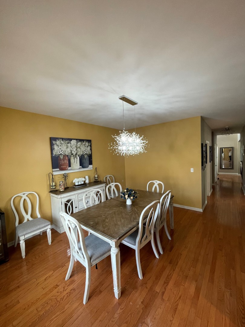 186 Sunflower Lane, Bartlett, IL 60103