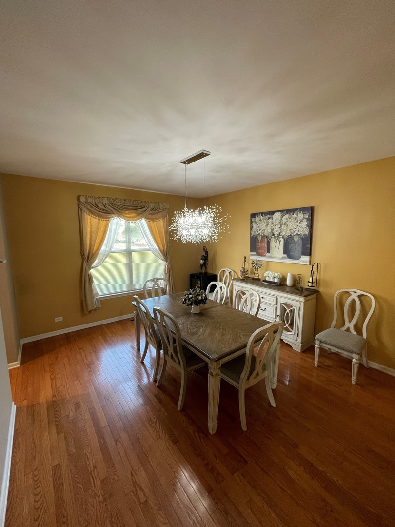 186 Sunflower Lane, Bartlett, IL 60103