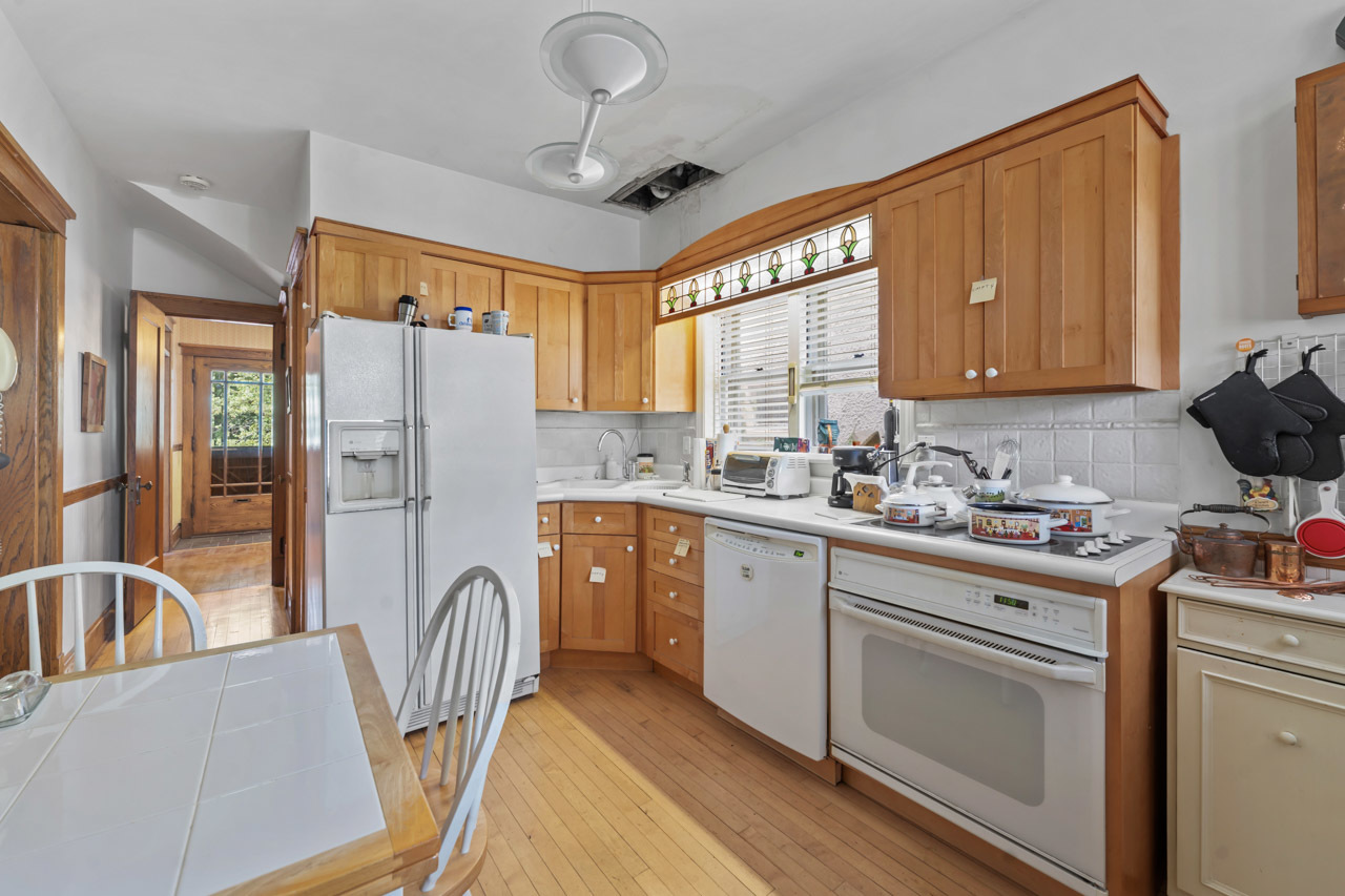 4425 N Sacramento Avenue, Chicago, IL 60625