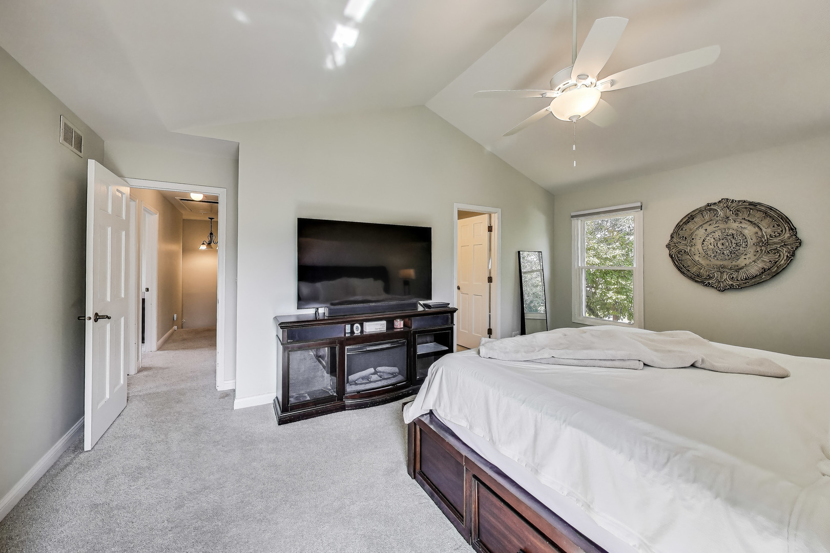 1307 Saddlebrook Road, Bartlett, IL 60103