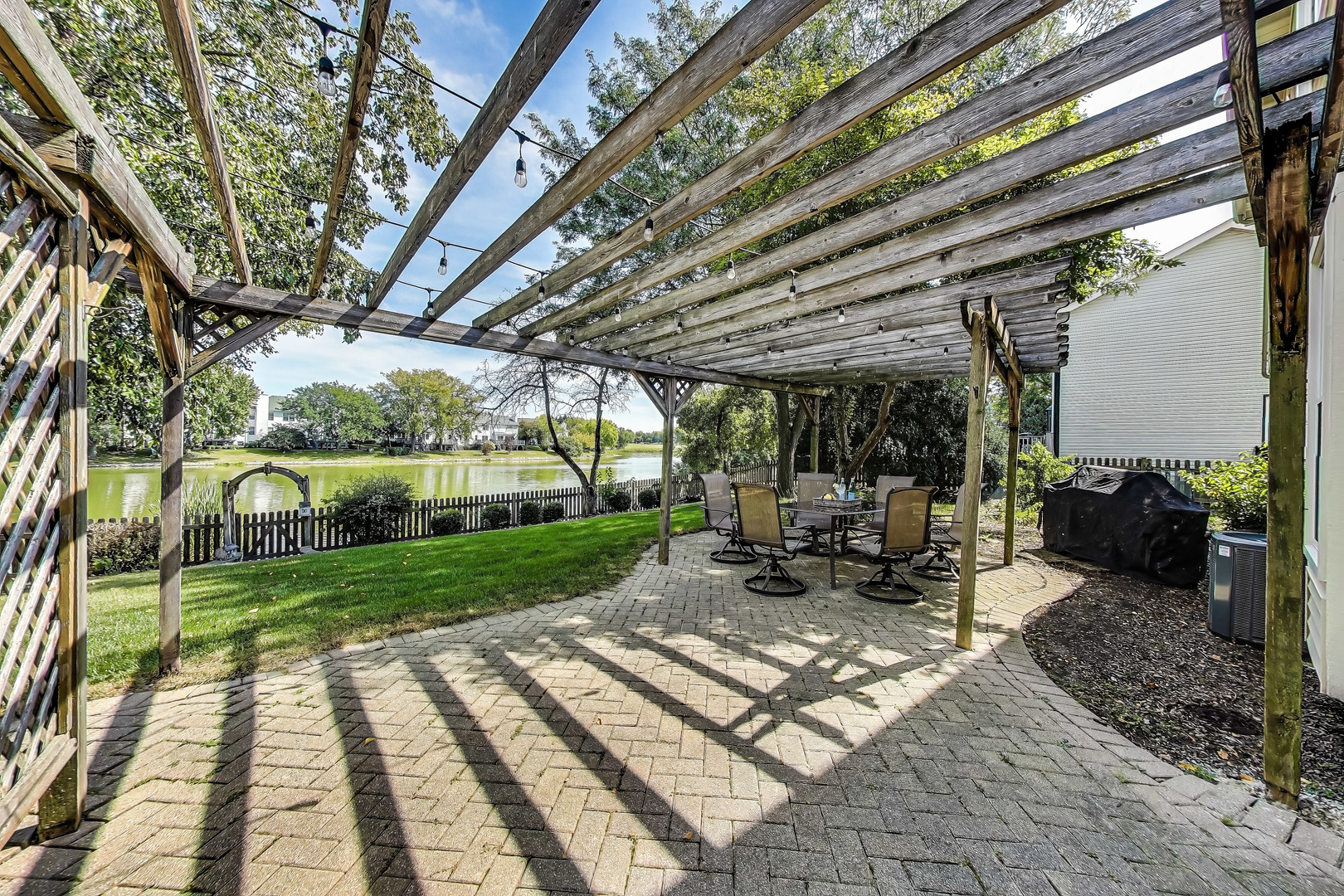 1307 Saddlebrook Road, Bartlett, IL 60103