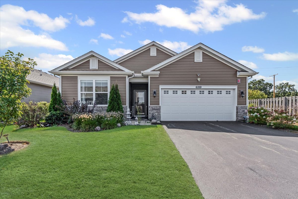 6359 Doral Drive, Gurnee, IL 60031