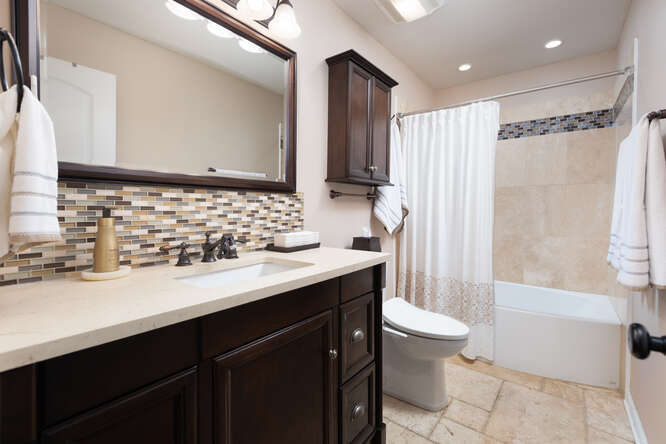 1334 Haverhill Circle, Naperville, IL 60563