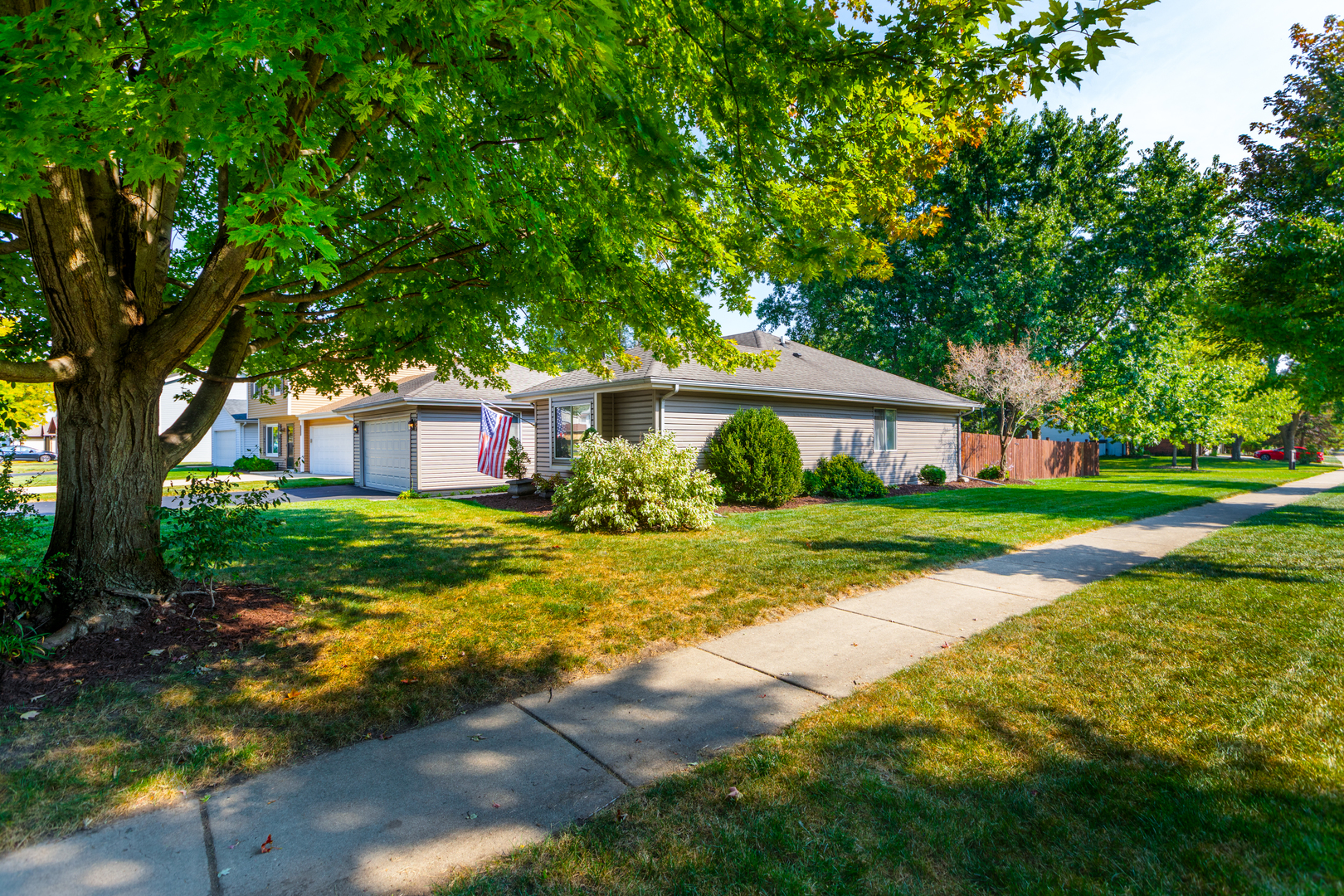 1334 Haverhill Circle, Naperville, IL 60563