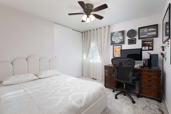 1334 Haverhill Circle, Naperville, IL 60563