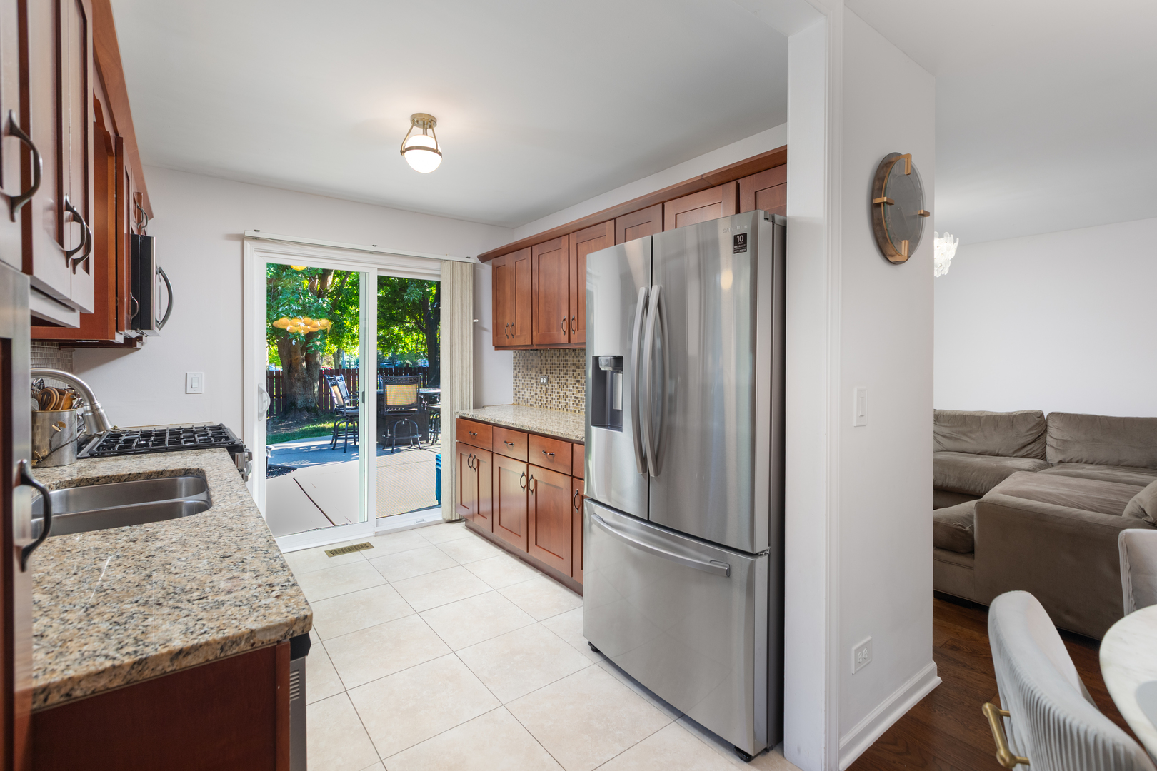 1334 Haverhill Circle, Naperville, IL 60563