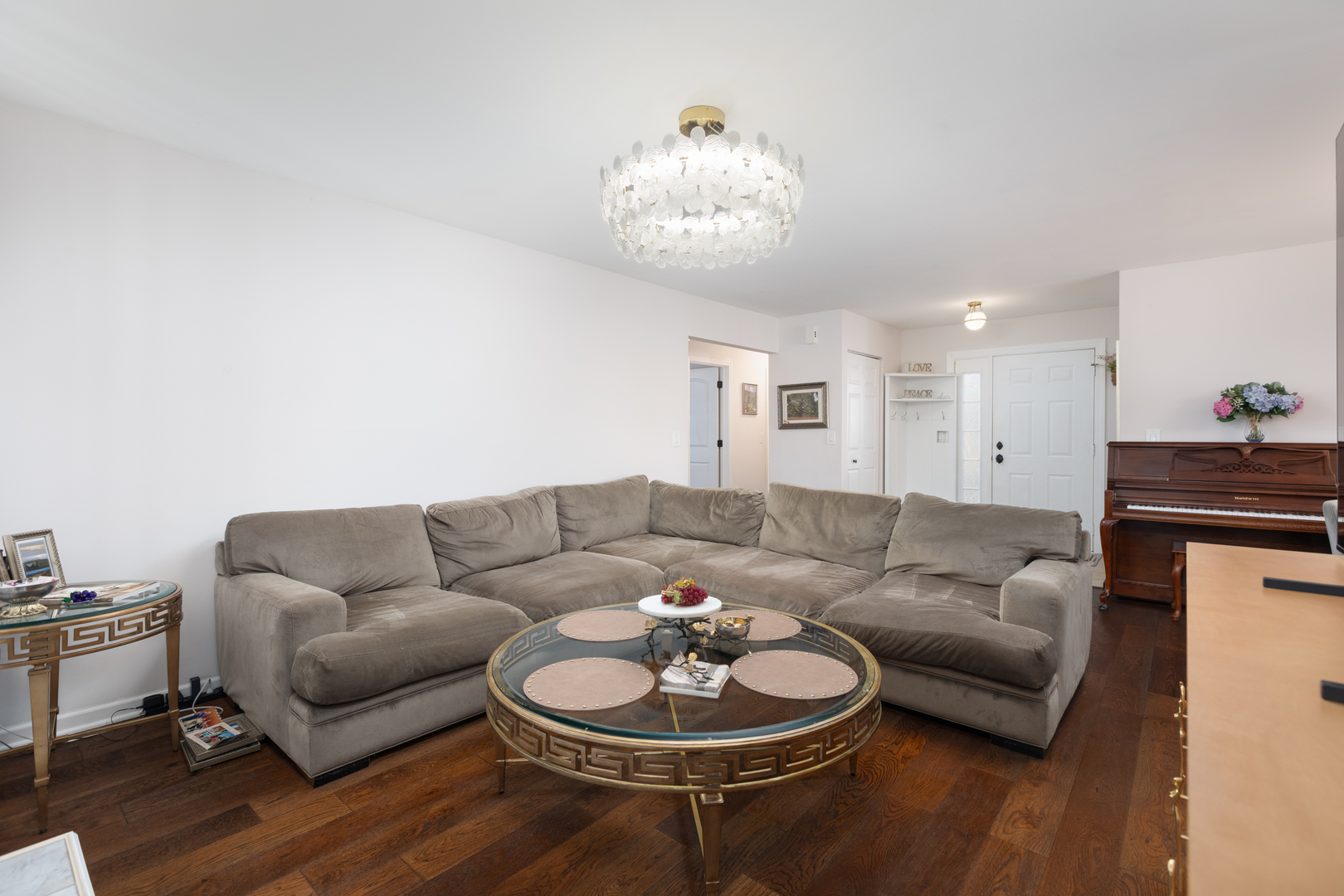 1334 Haverhill Circle, Naperville, IL 60563