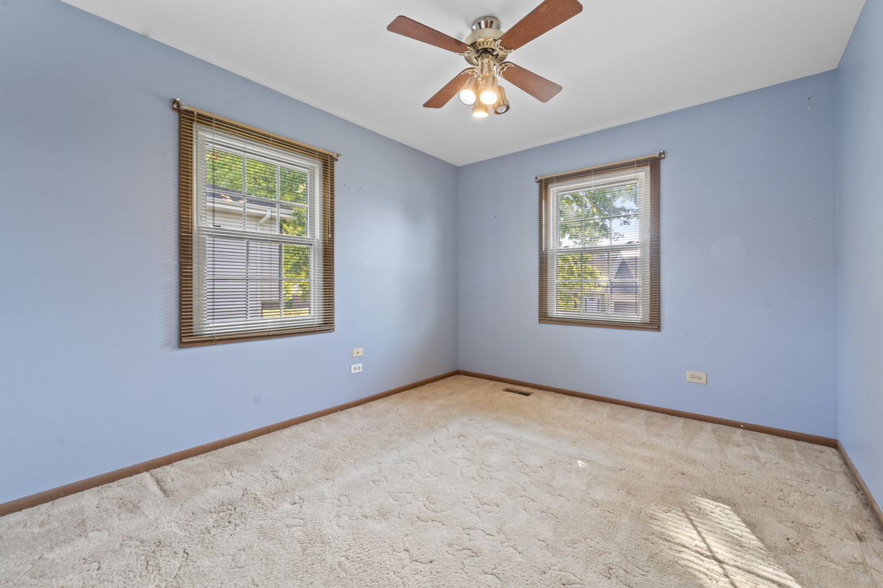 1093 Gloria Drive, Elk Grove Village, IL 60007