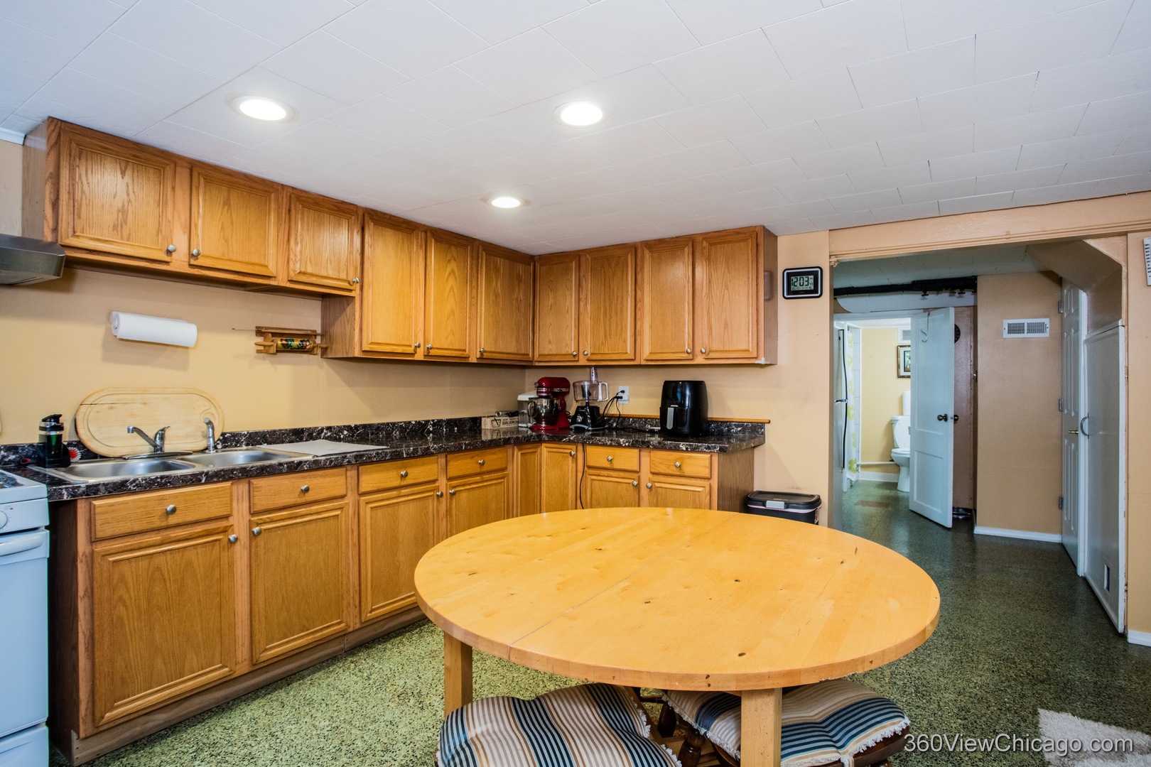 3400 N Ottawa Avenue, Chicago, IL 60634