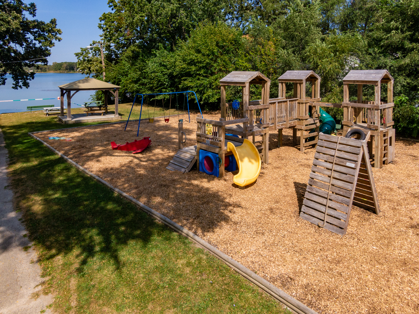 276 Hickory Lane, Antioch, IL 60002