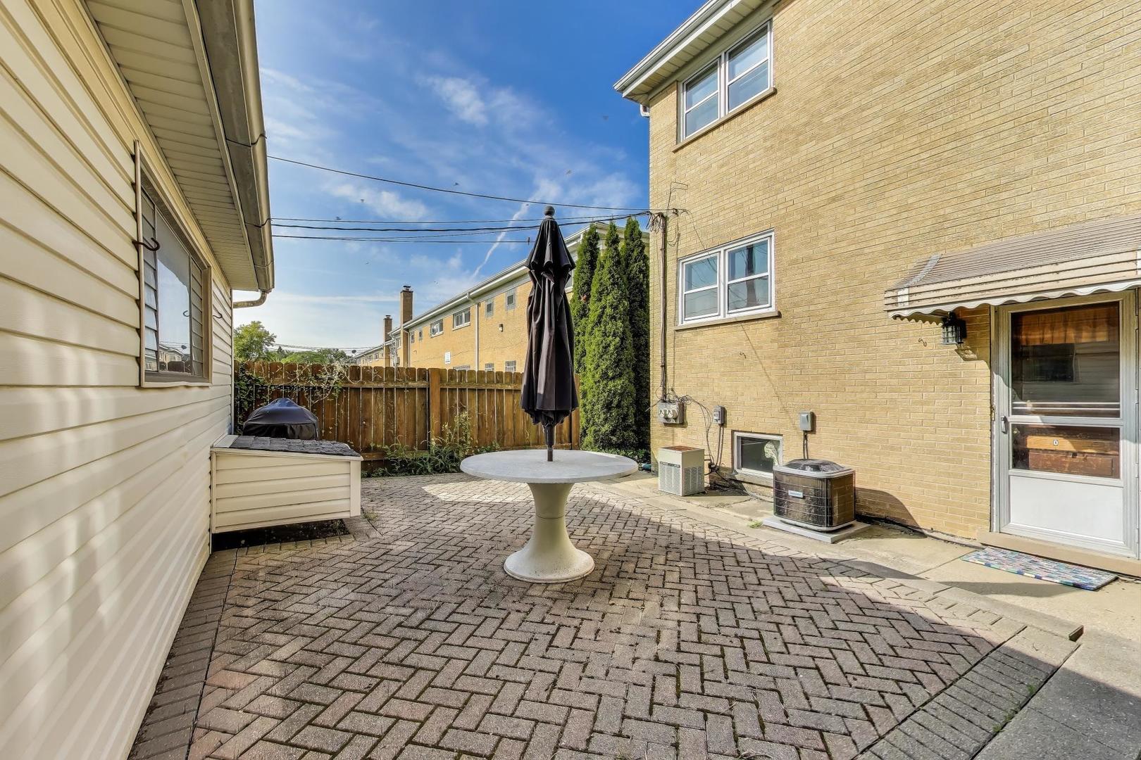 103 N CLIFTON Avenue, Park Ridge, IL 60068