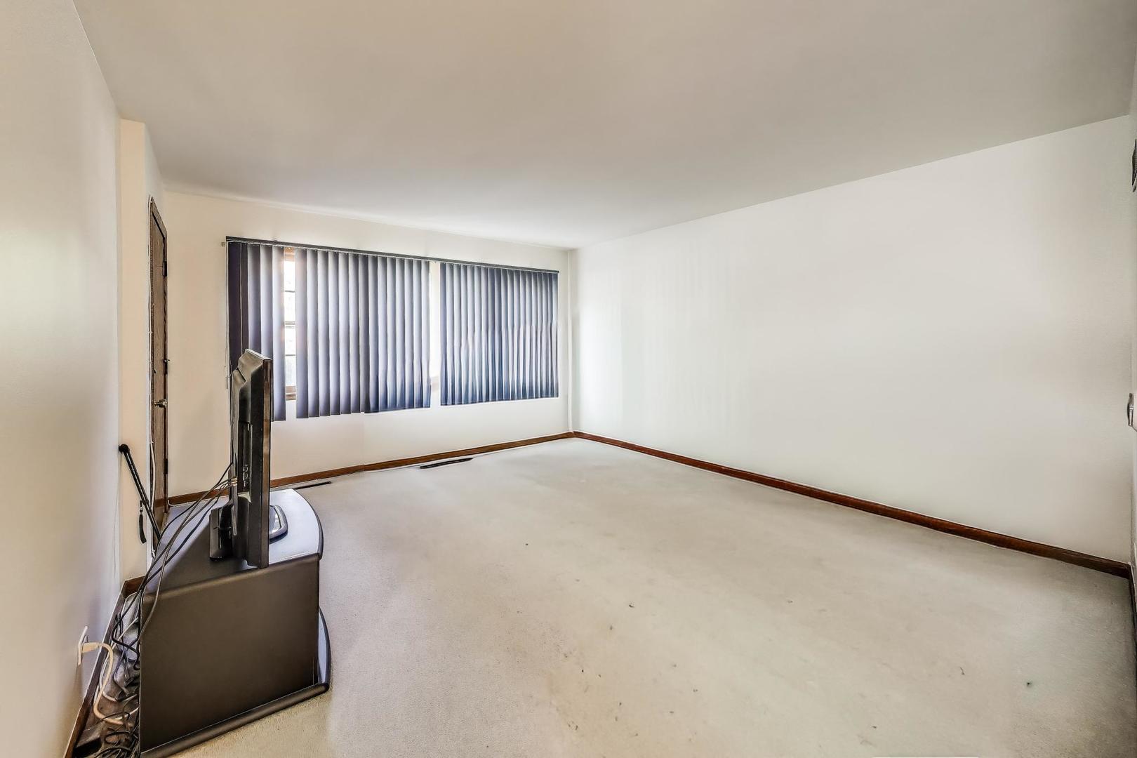 103 N CLIFTON Avenue, Park Ridge, IL 60068
