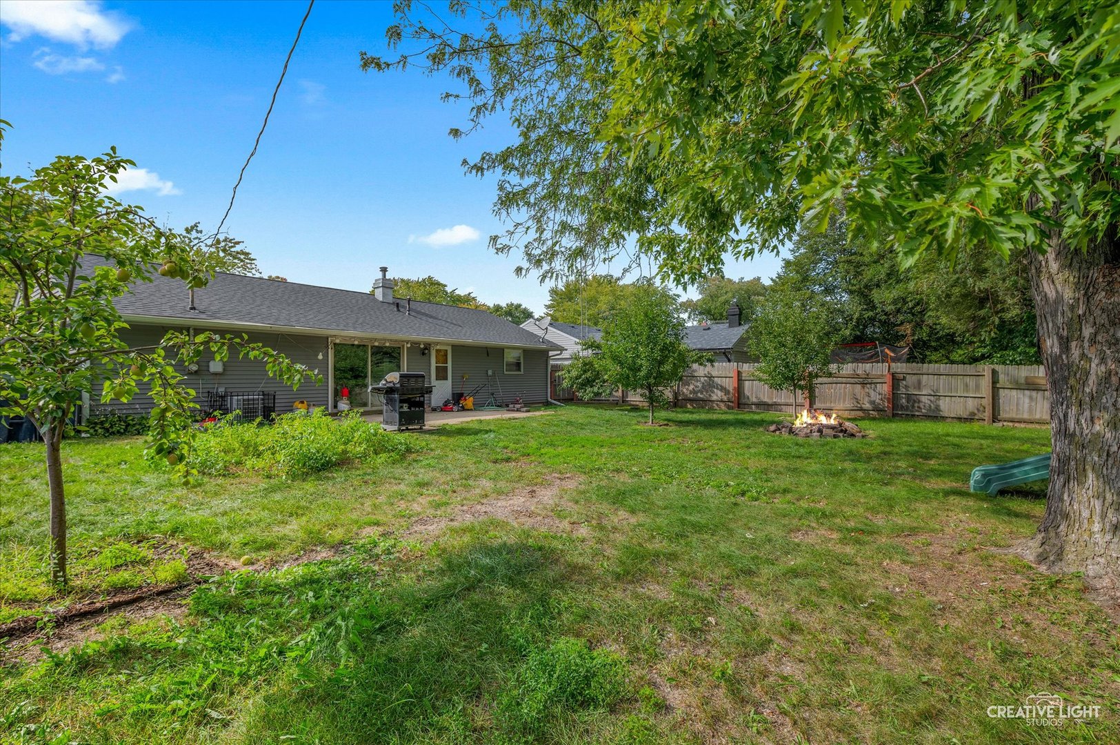 1563 Cambridge Avenue, Aurora, IL 60506