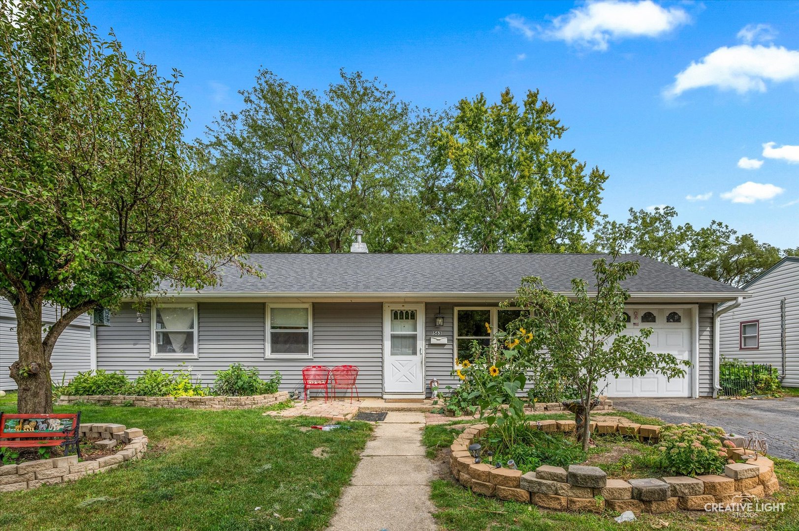 1563 Cambridge Avenue, Aurora, IL 60506