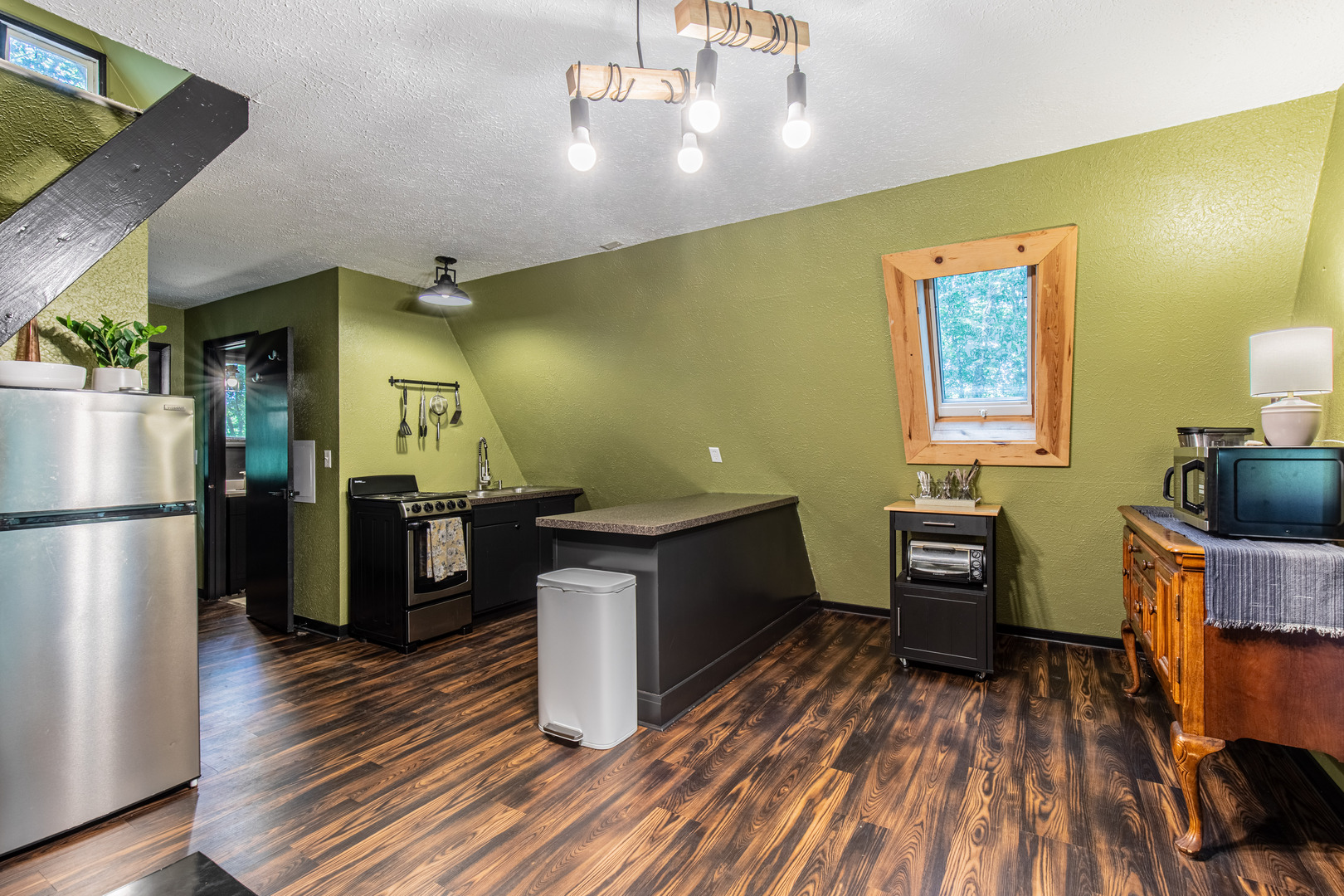 19 Navajo Court, Putnam, IL 61560