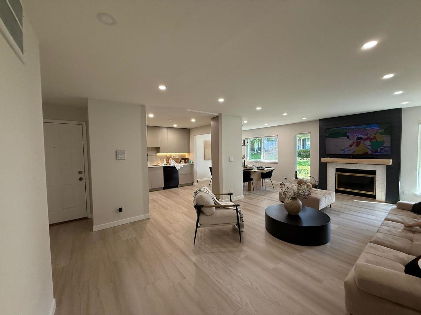 1301 Timberwood Court #D1, Schaumburg, IL 60193