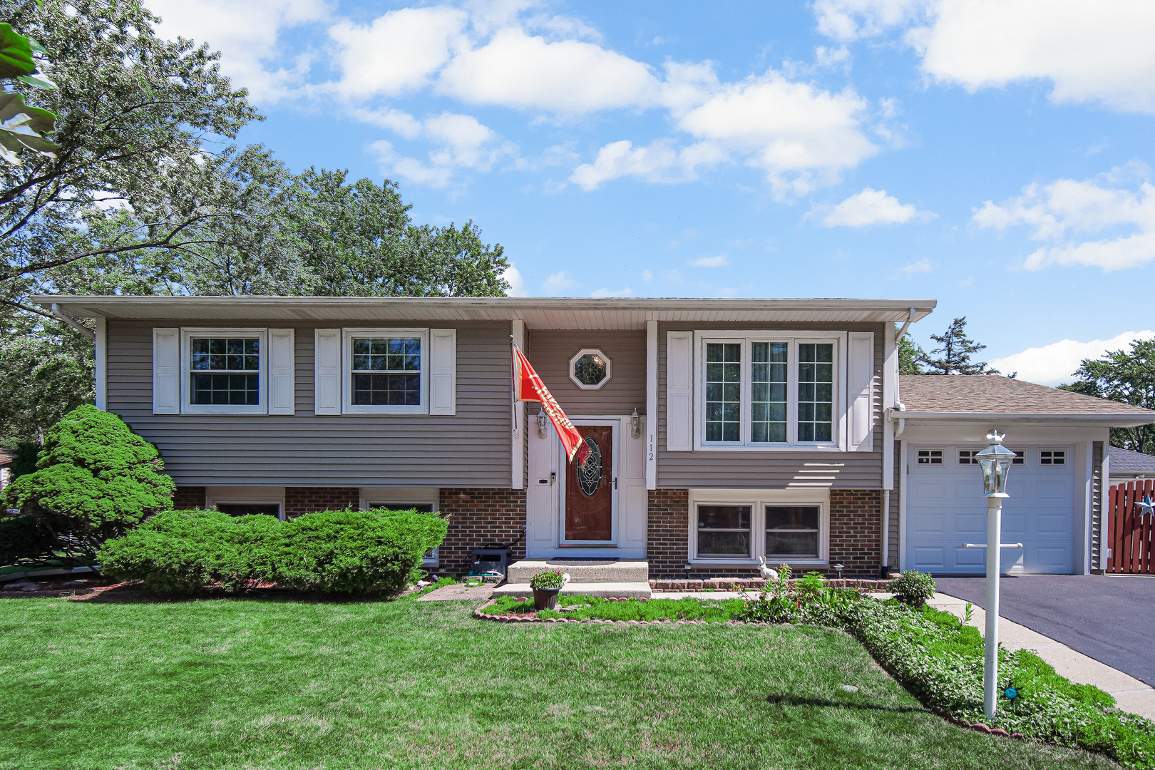 112 S ORCHARD Drive, Bolingbrook, IL 60440