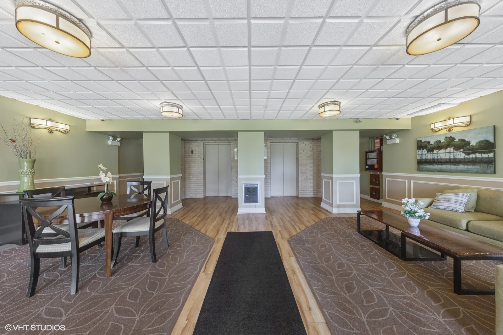 5400 Walnut Avenue #214, Downers Grove, IL 60515