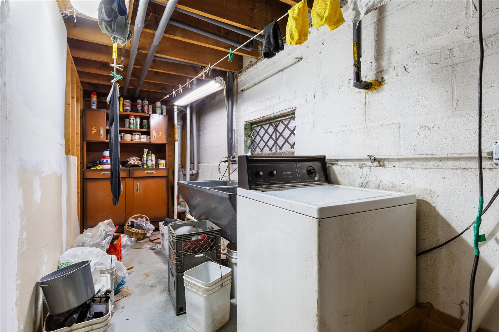 905 N Harding Avenue, Chicago, IL 60651