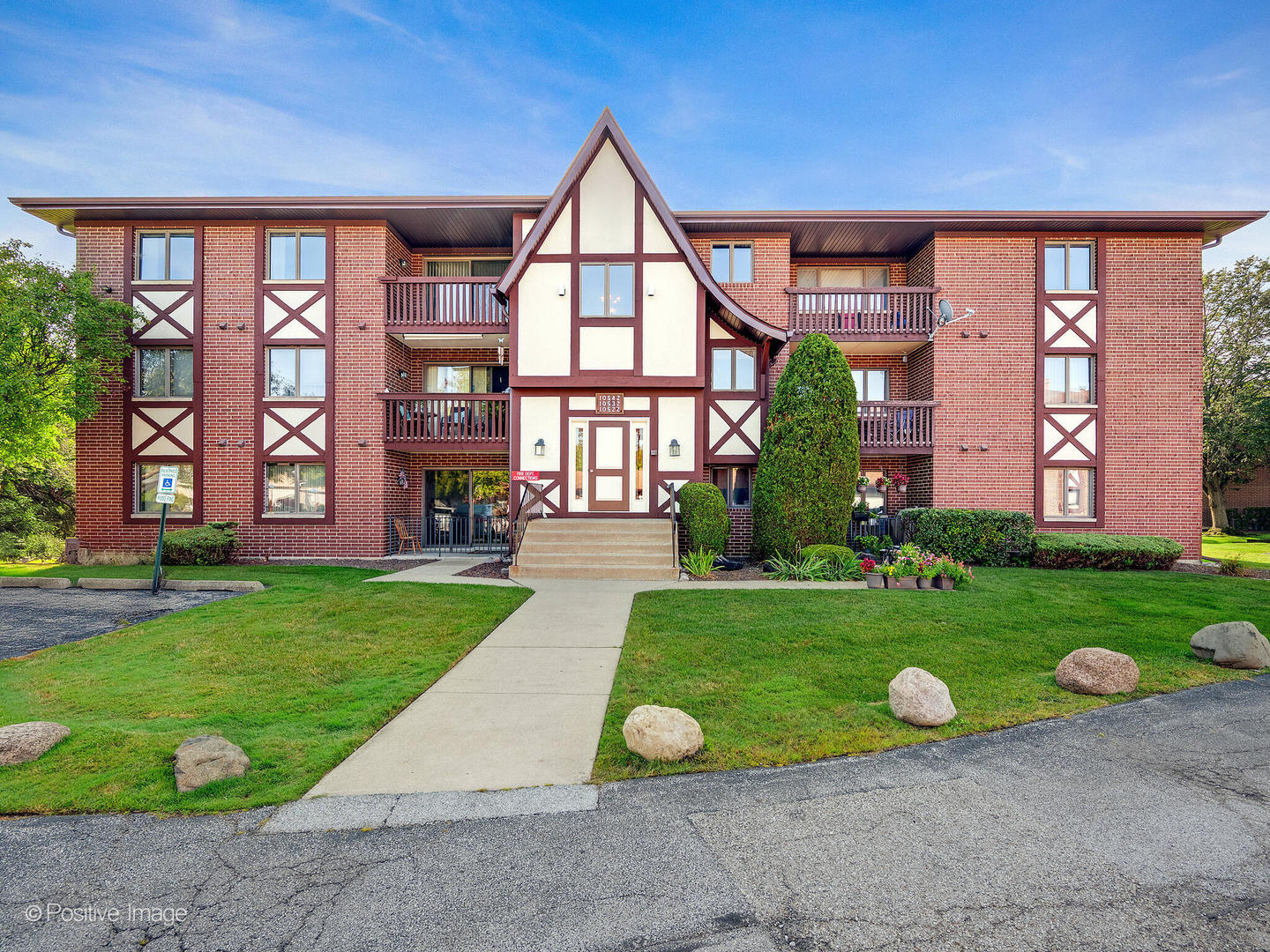 10522 Palos Place #C, Palos Hills, IL 60465