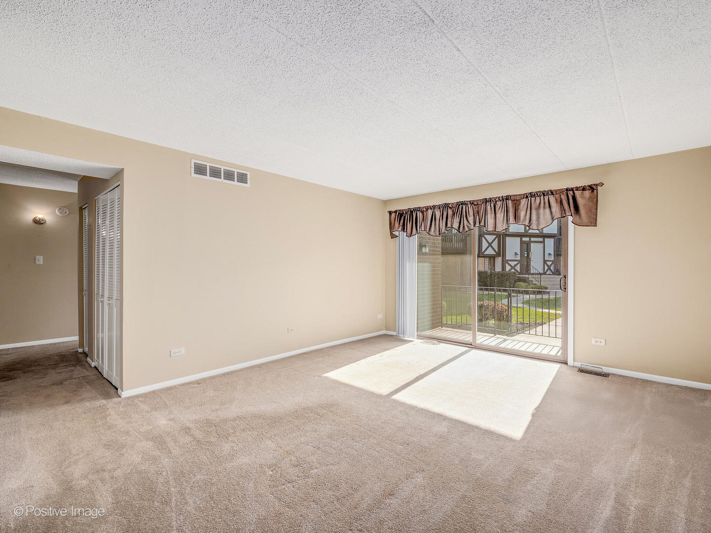 10522 Palos Place #C, Palos Hills, IL 60465