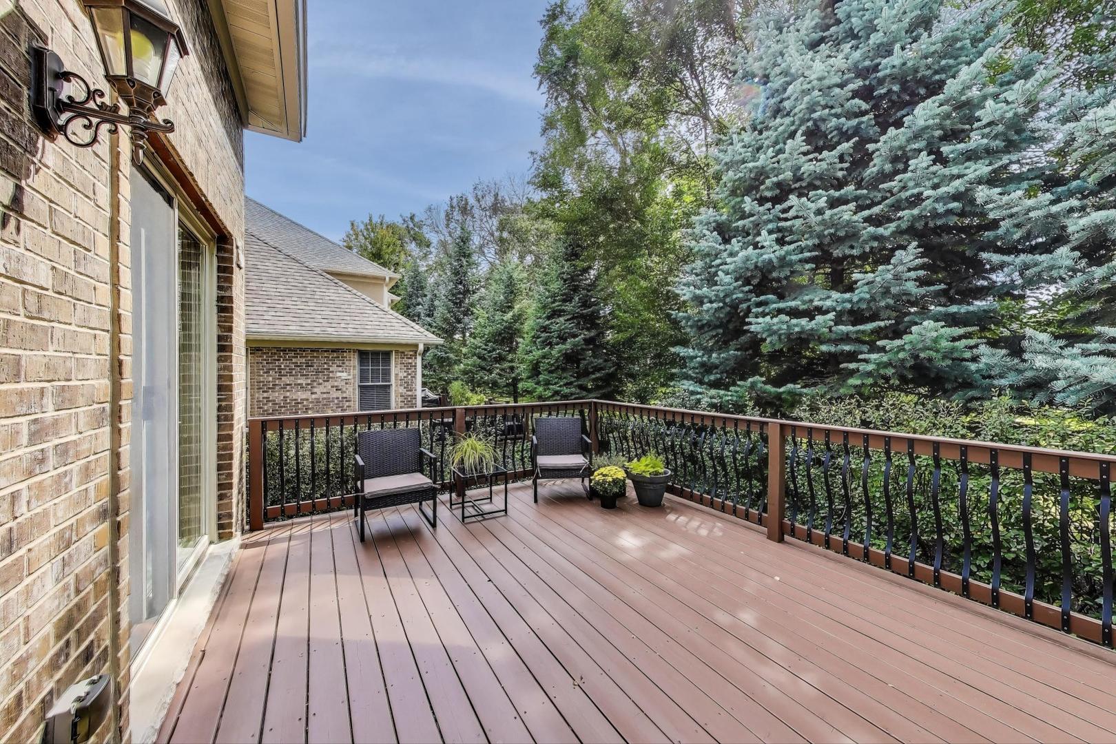 3123 Thorne Hill Court #11, Lisle, IL 60532