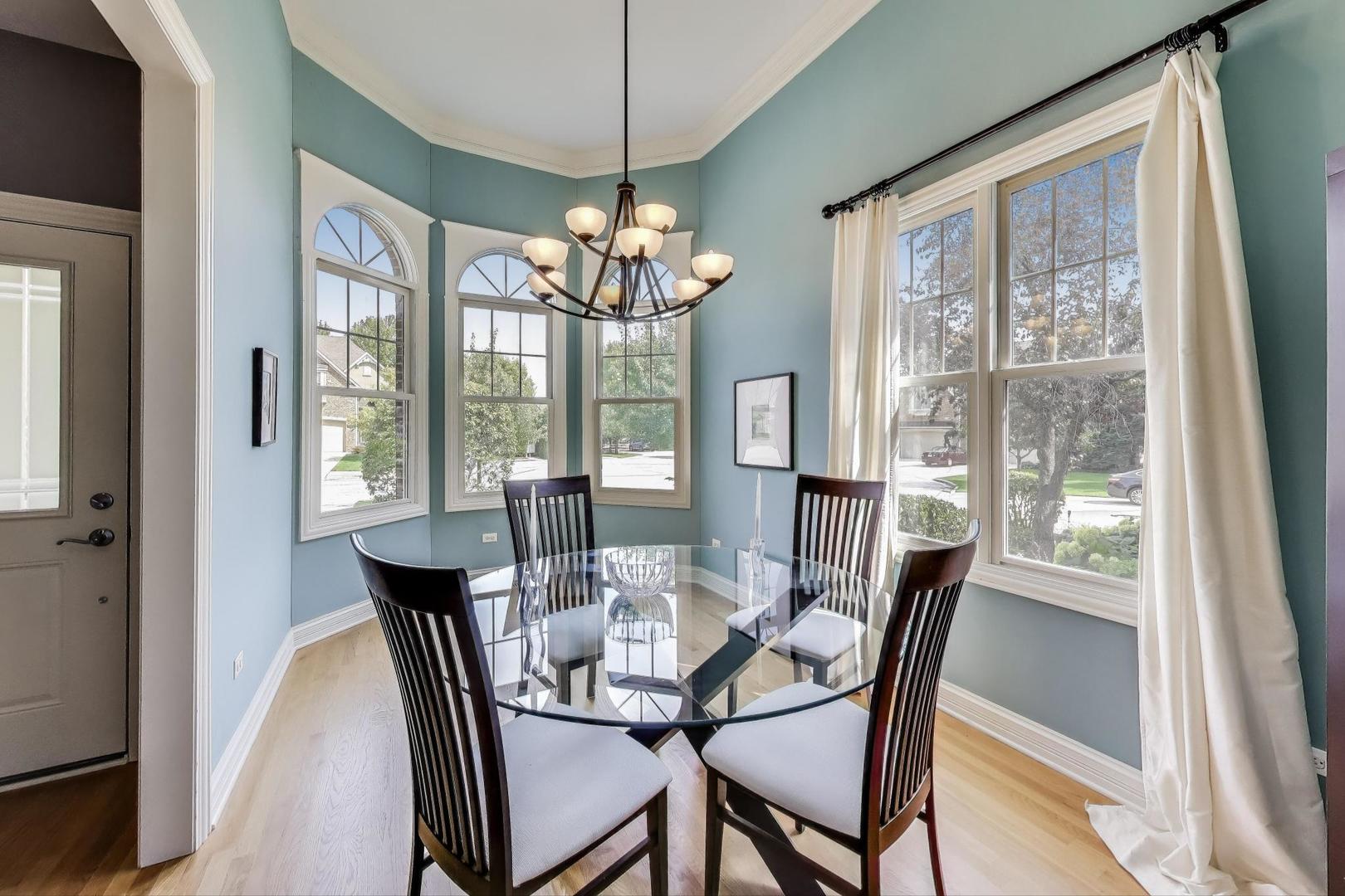 3123 Thorne Hill Court #11, Lisle, IL 60532