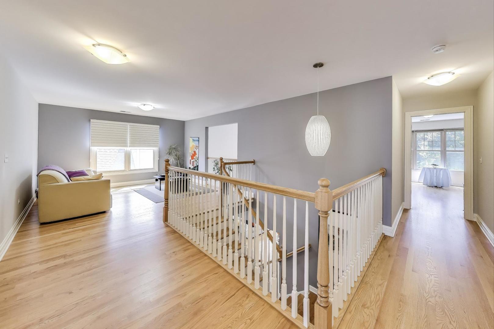 3123 Thorne Hill Court #11, Lisle, IL 60532