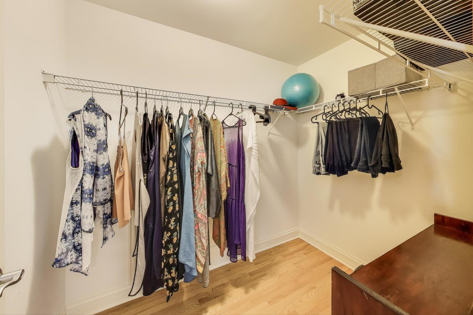 3123 Thorne Hill Court #11, Lisle, IL 60532