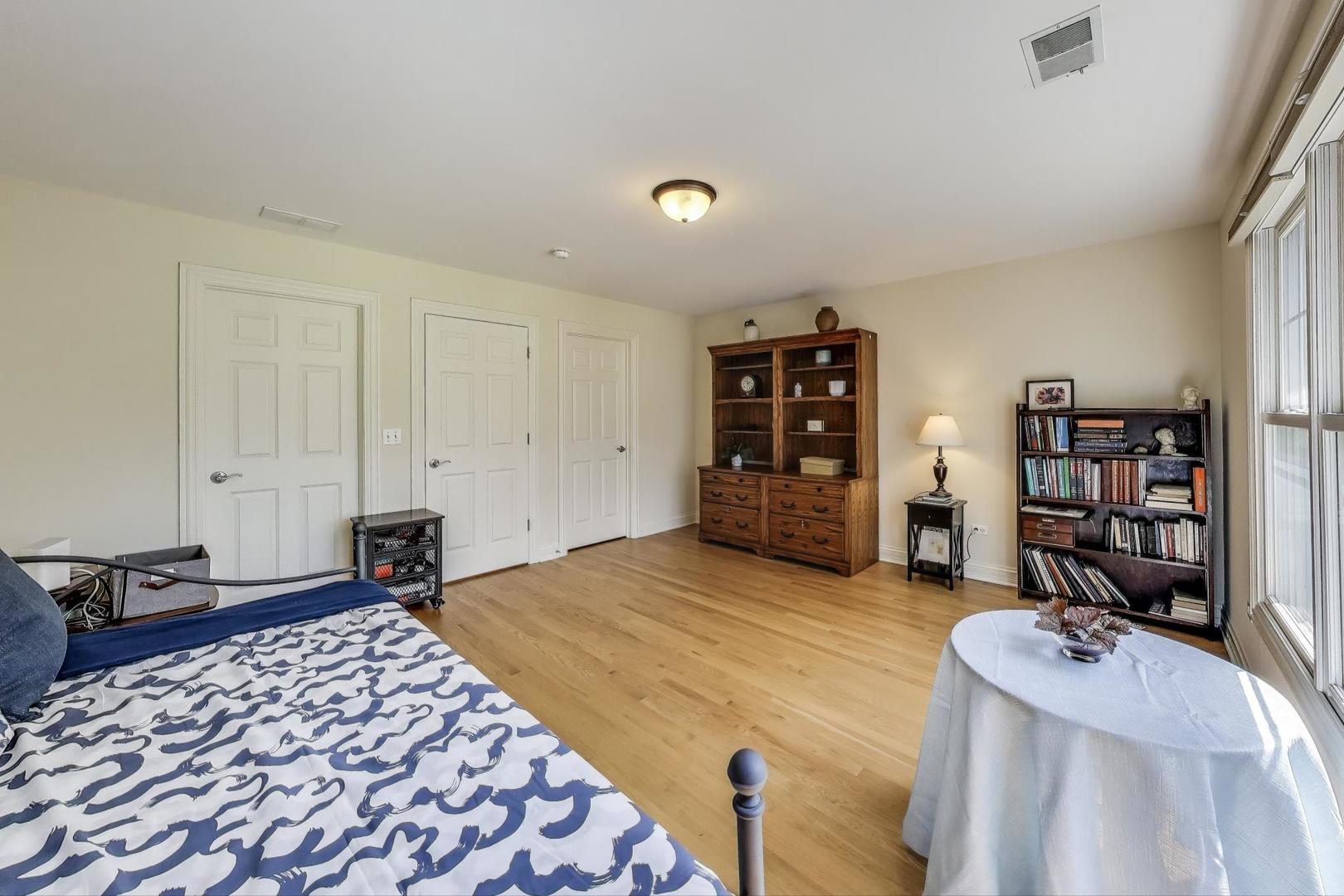 3123 Thorne Hill Court #11, Lisle, IL 60532