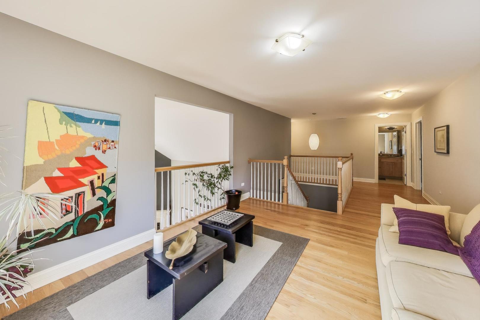 3123 Thorne Hill Court #11, Lisle, IL 60532