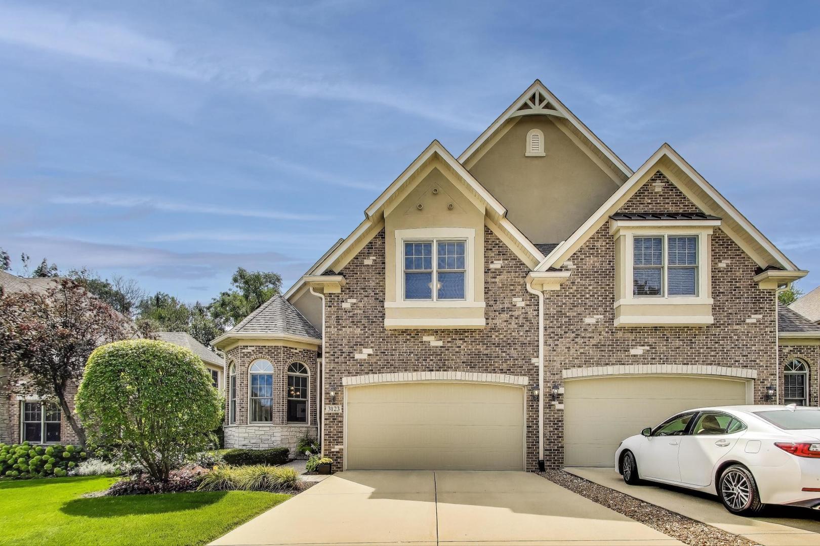 3123 Thorne Hill Court #11, Lisle, IL 60532