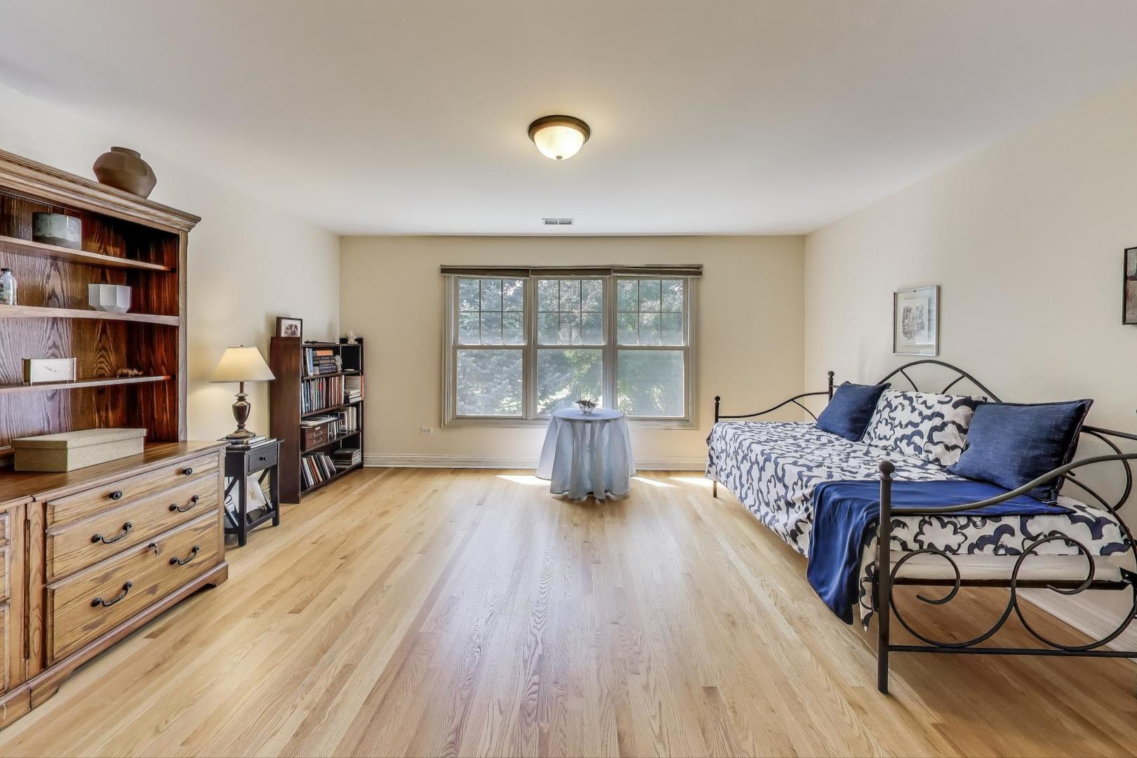 3123 Thorne Hill Court #11, Lisle, IL 60532